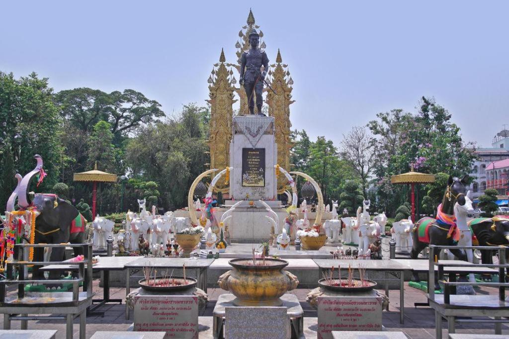 צ'יאנג ריי Meesuk Chiangrai Hotel מראה חיצוני תמונה