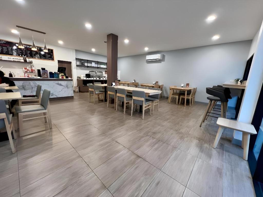 צ'יאנג ריי Meesuk Chiangrai Hotel מראה חיצוני תמונה