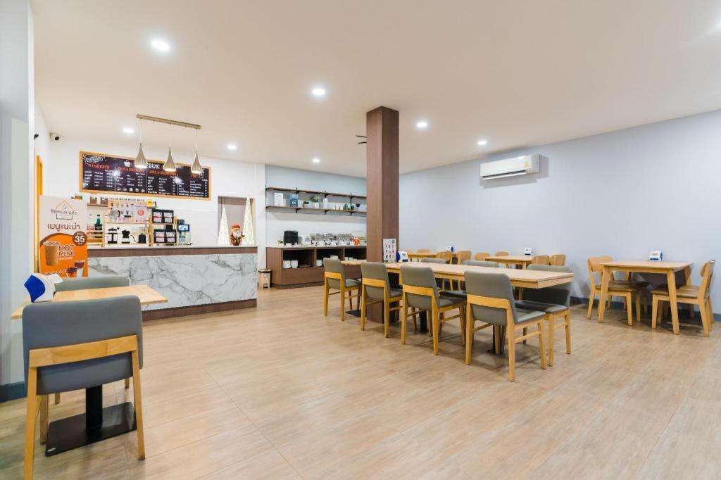צ'יאנג ריי Meesuk Chiangrai Hotel מראה חיצוני תמונה