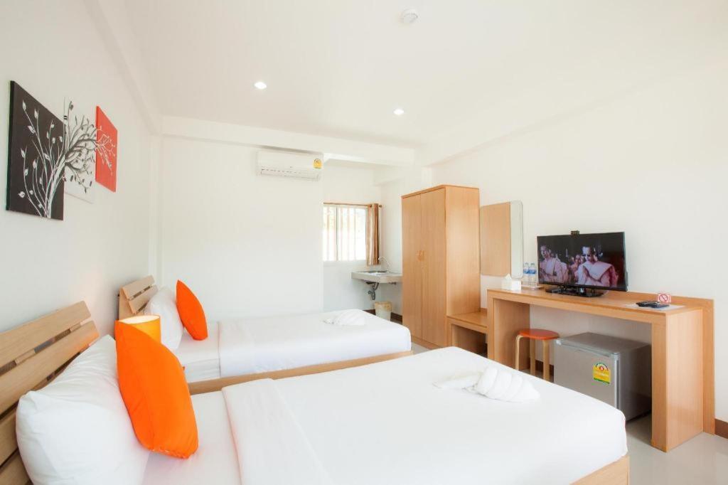 צ'יאנג ריי Meesuk Chiangrai Hotel מראה חיצוני תמונה